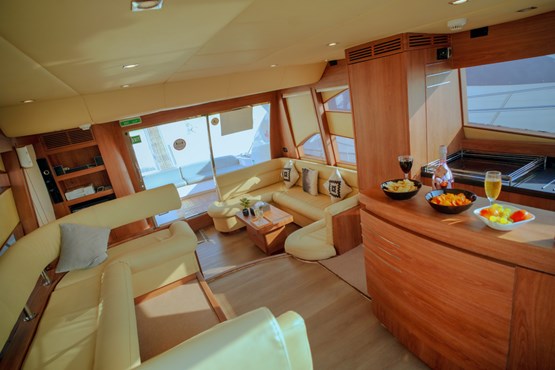 Jasmine yacht | AED700/hour